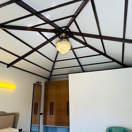 Srk Farm And Resort Anjār Eksteriør bilde