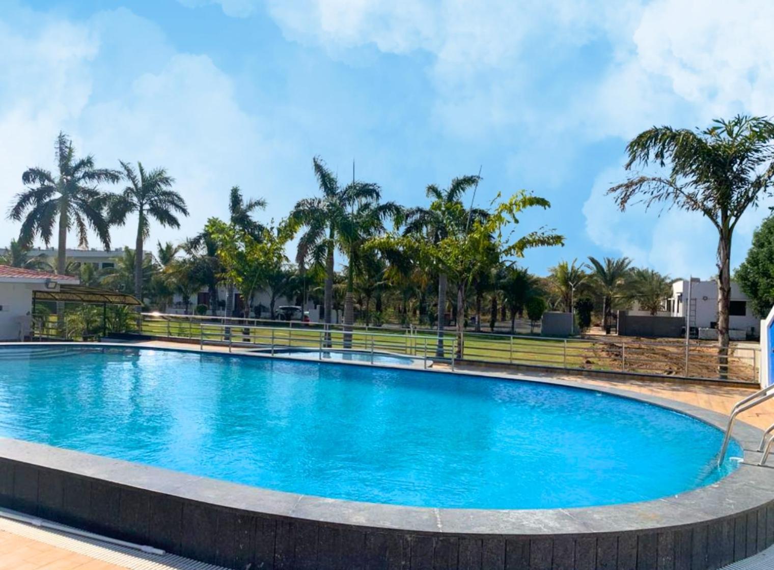 Srk Farm And Resort Anjār Eksteriør bilde